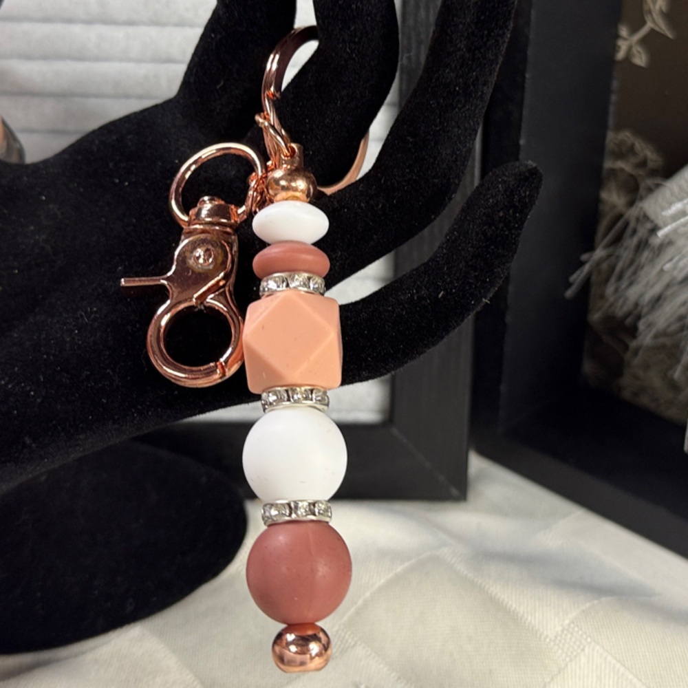 Elegant Rose Gold and White Key Holder
